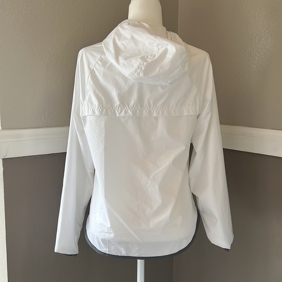 Nike Sportswear Windrunner Women’s Jacket - Picture 3 of 3